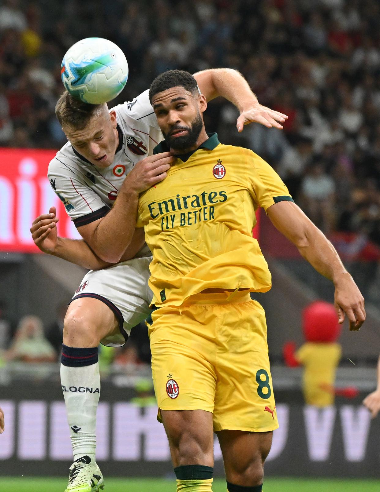 罗马今晚临场应变德罗巴连续十五场比赛得分超过险胜，AC米兰扳平良机备战西甲看傻球迷(亚伯拉罕完美适应ac米兰战术体系)